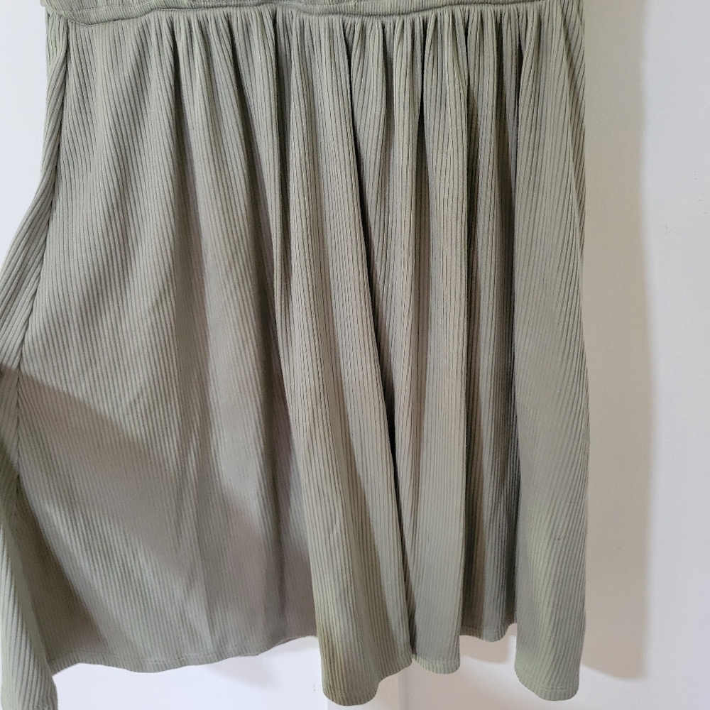 Derek Heart Olive Green Ribbed Top - Picture 7 of 10